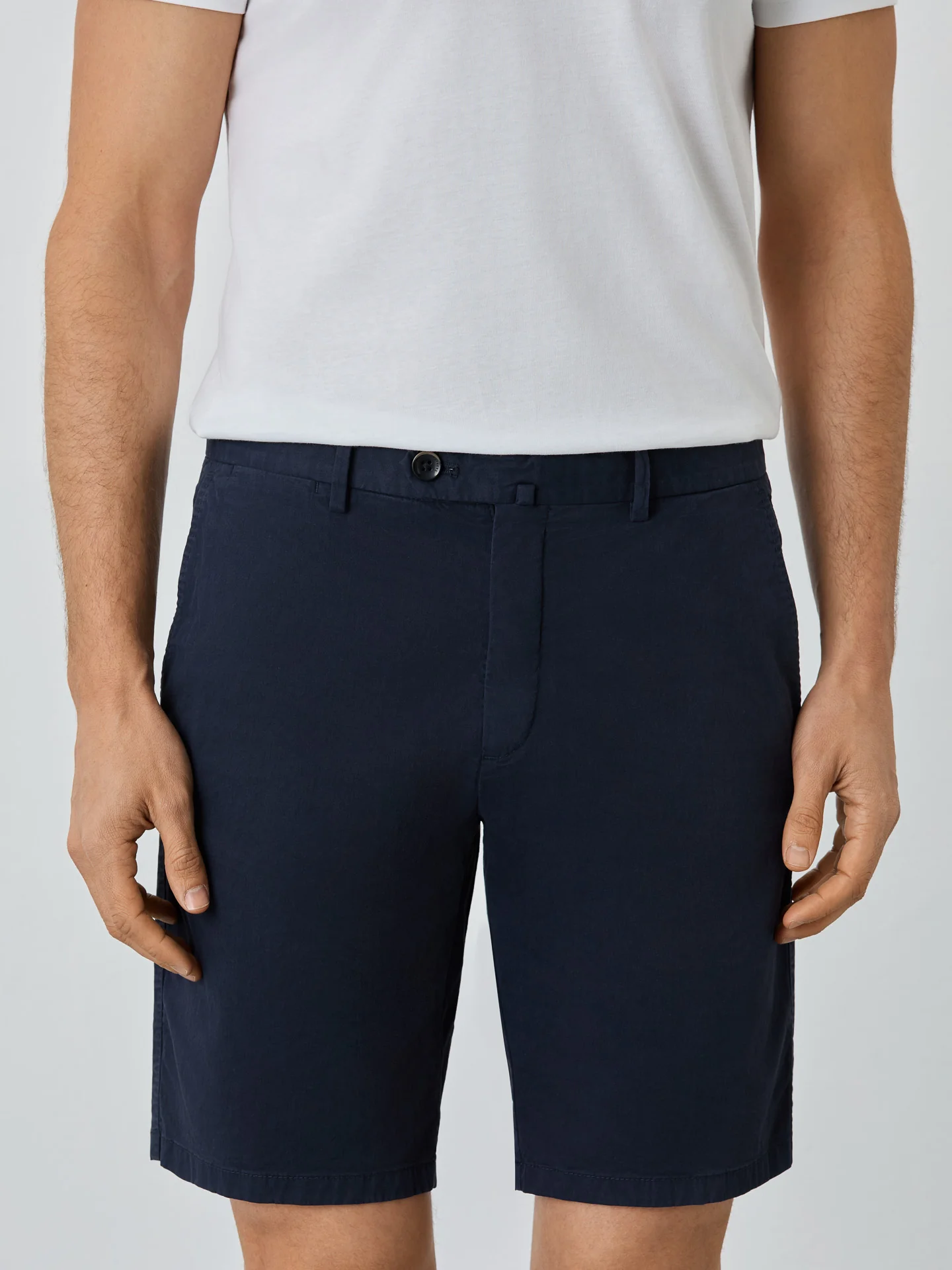 Slim Fit Bermuda Shorts In Blended Cotton - Image 3