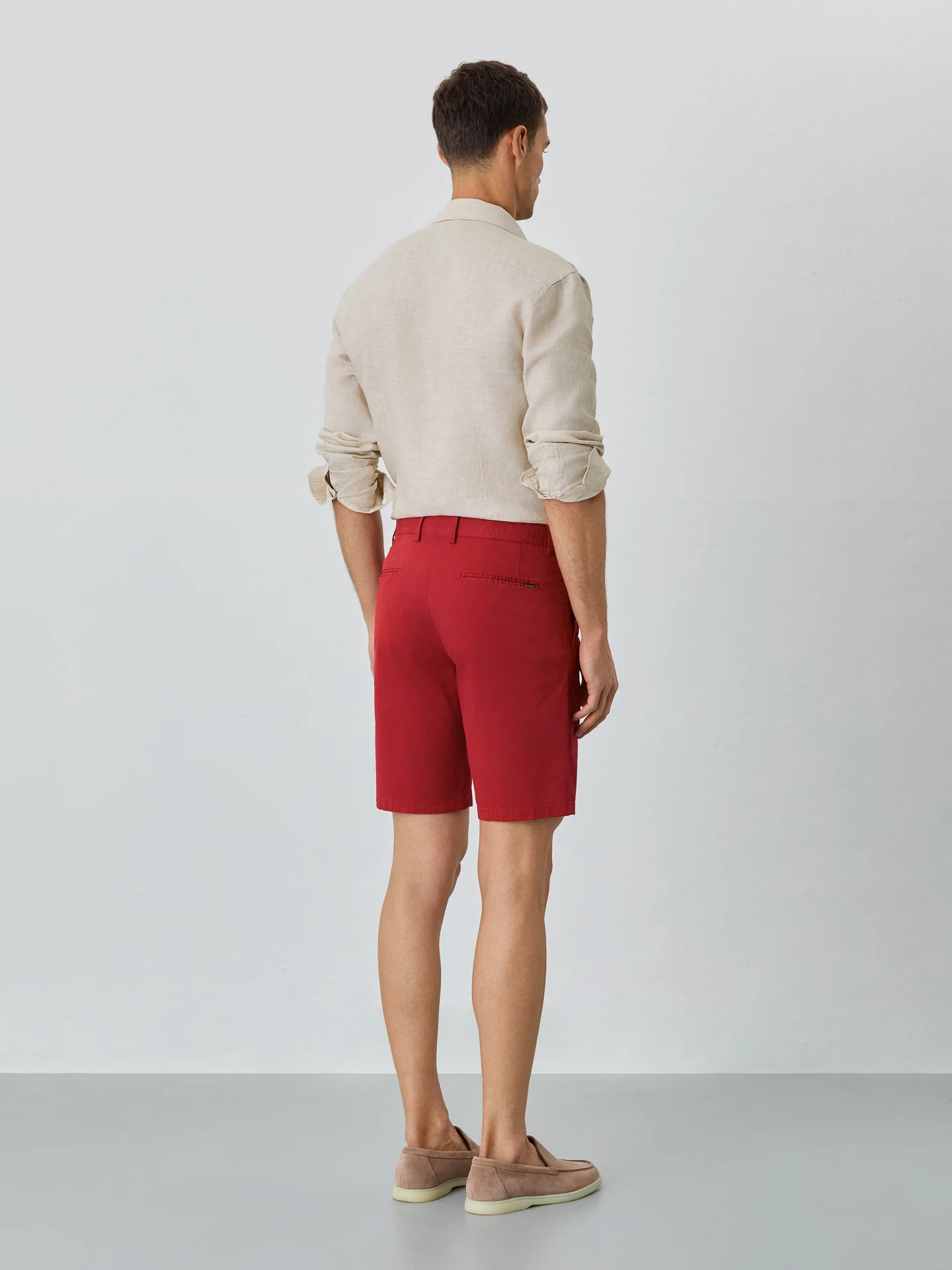 Slim Fit Bermuda Shorts In Blended Cotton - Image 39