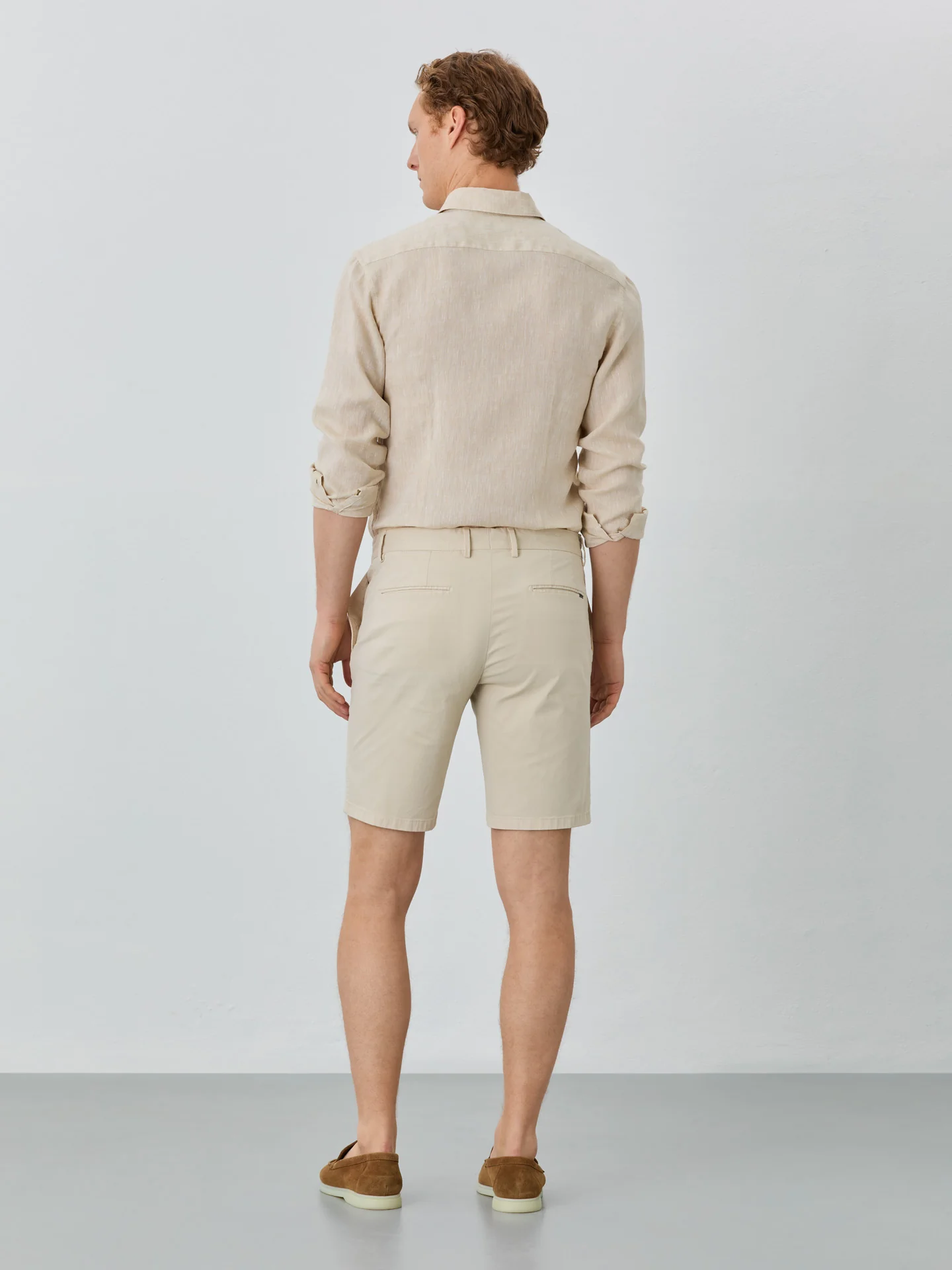 Slim Fit Bermuda Shorts In Blended Cotton - Image 8