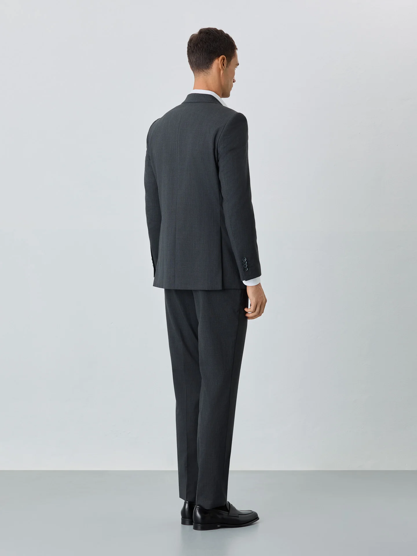 Slim fit business suit - Image 4