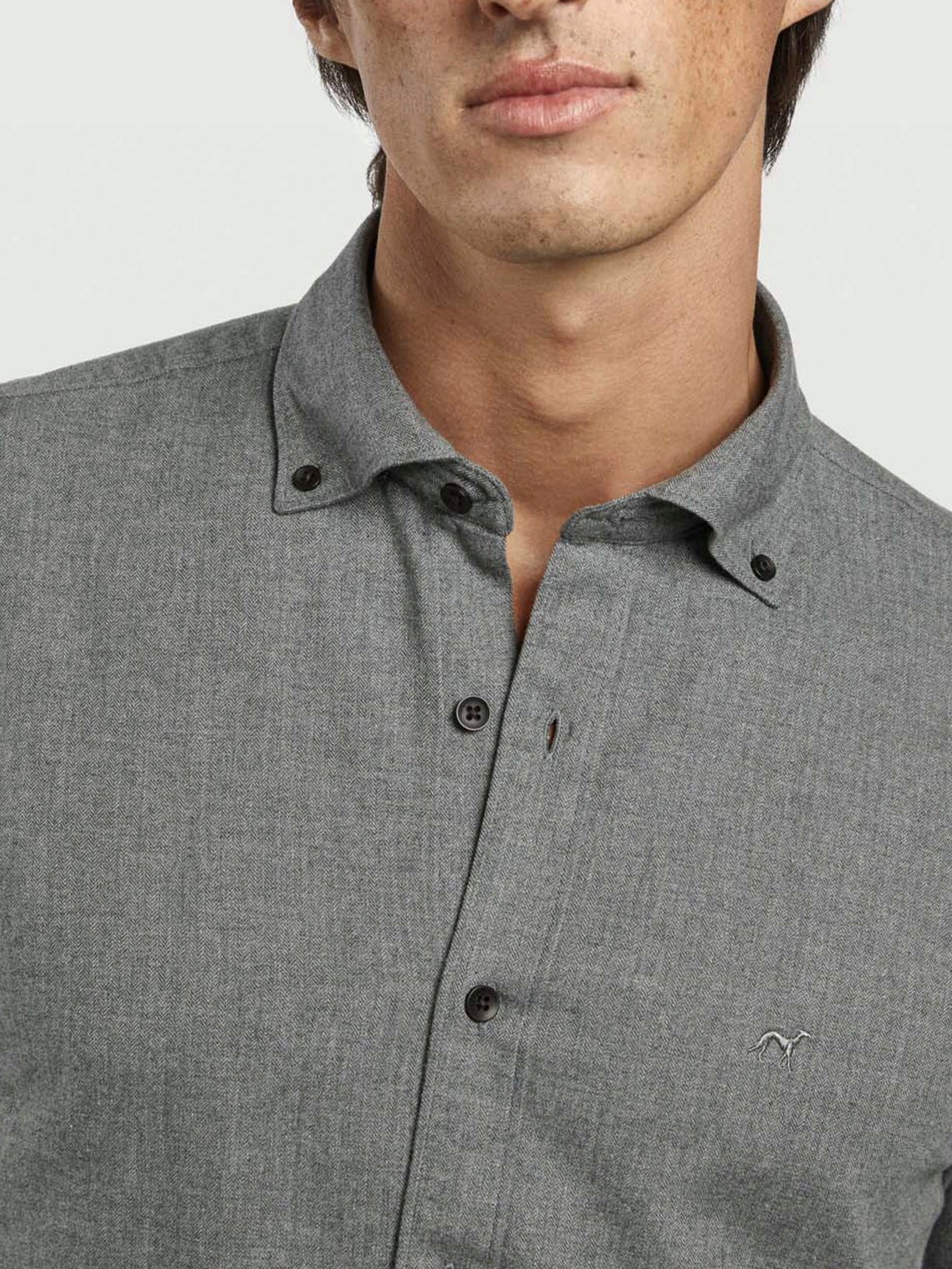 Slim fit casual herringbone shirt