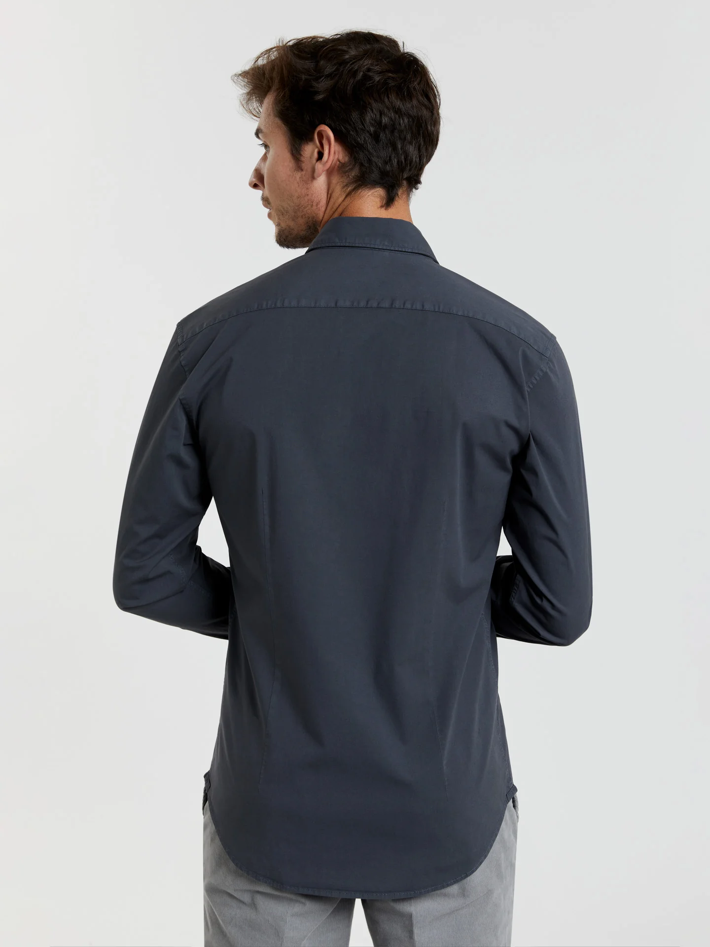 Slim fit comfort poplin garment dye shirt - Image 9