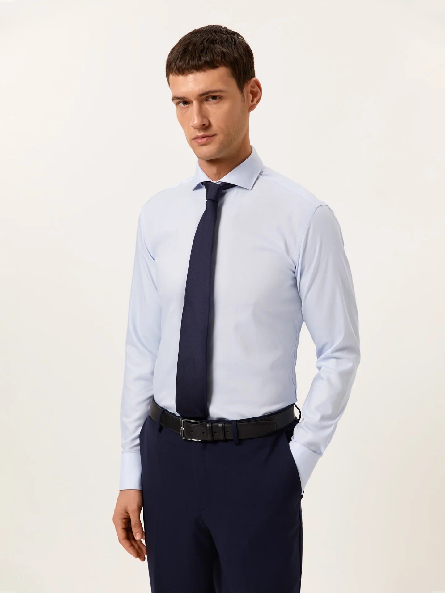 Slim Fit Formal Oxford Shirt in 100% Cotton - Image 3