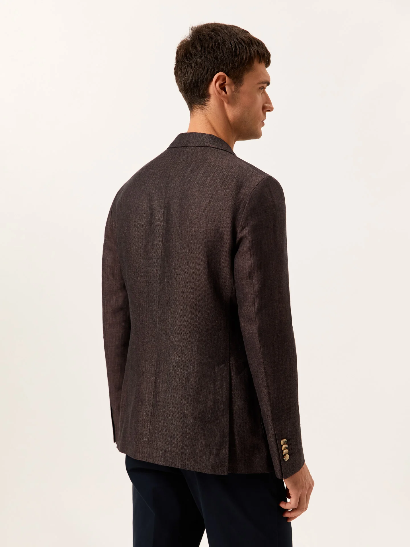 Slim Fit Herringbone Blazer in 100% Linen - Image 4