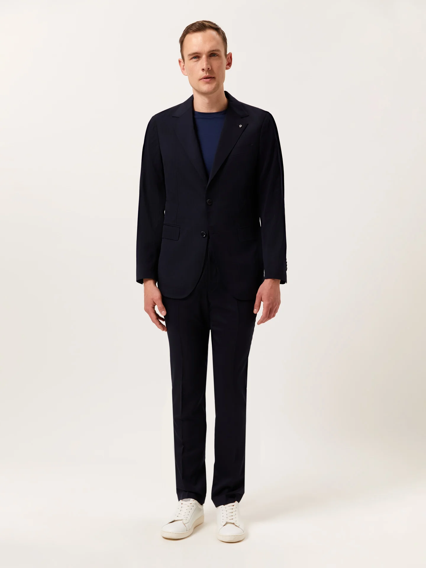 Slim Fit Herringbone Suit in Performance Wool - Image 2
