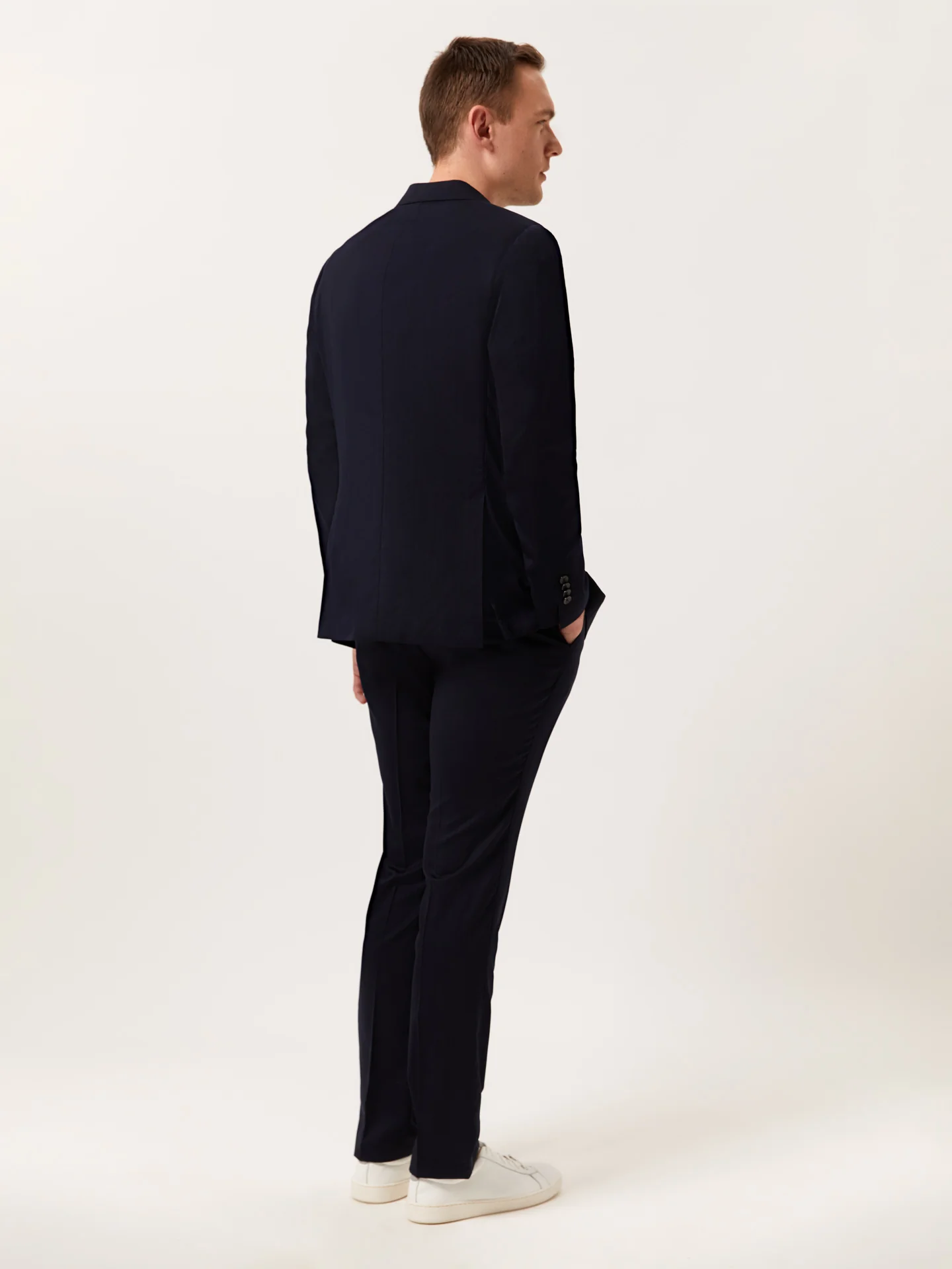 Slim Fit Herringbone Suit in Performance Wool - Image 3