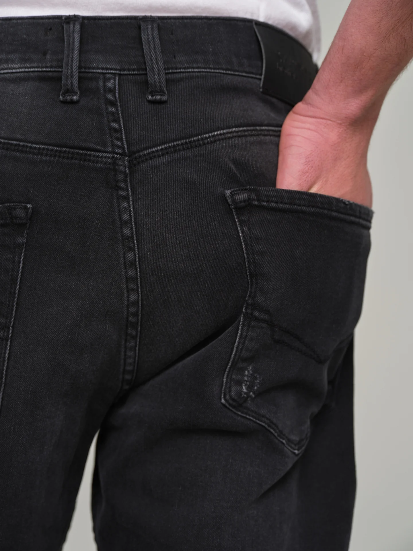 Slim fit jeans - Image 4