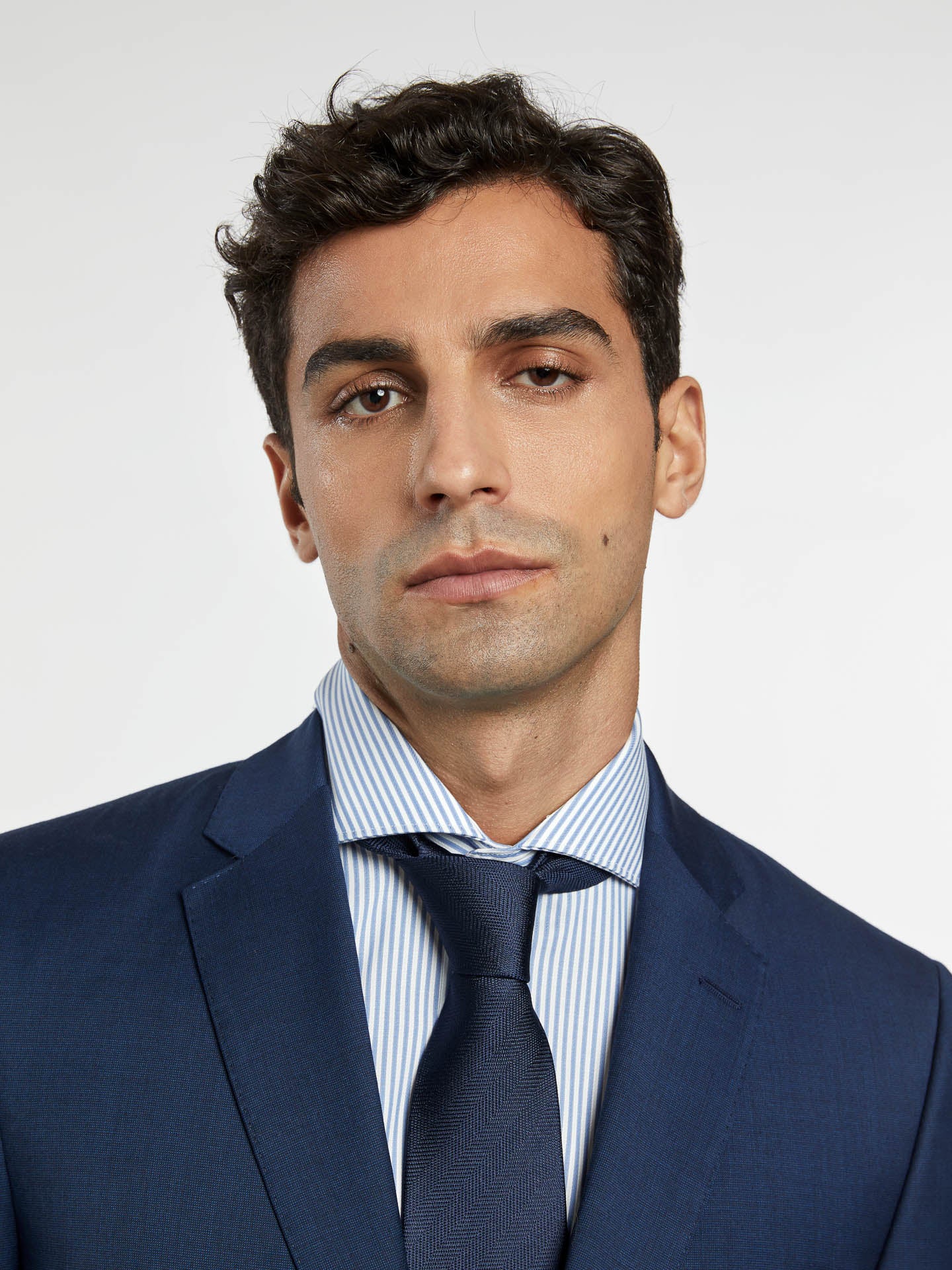 Slim fit nailhead business suit - Image 2