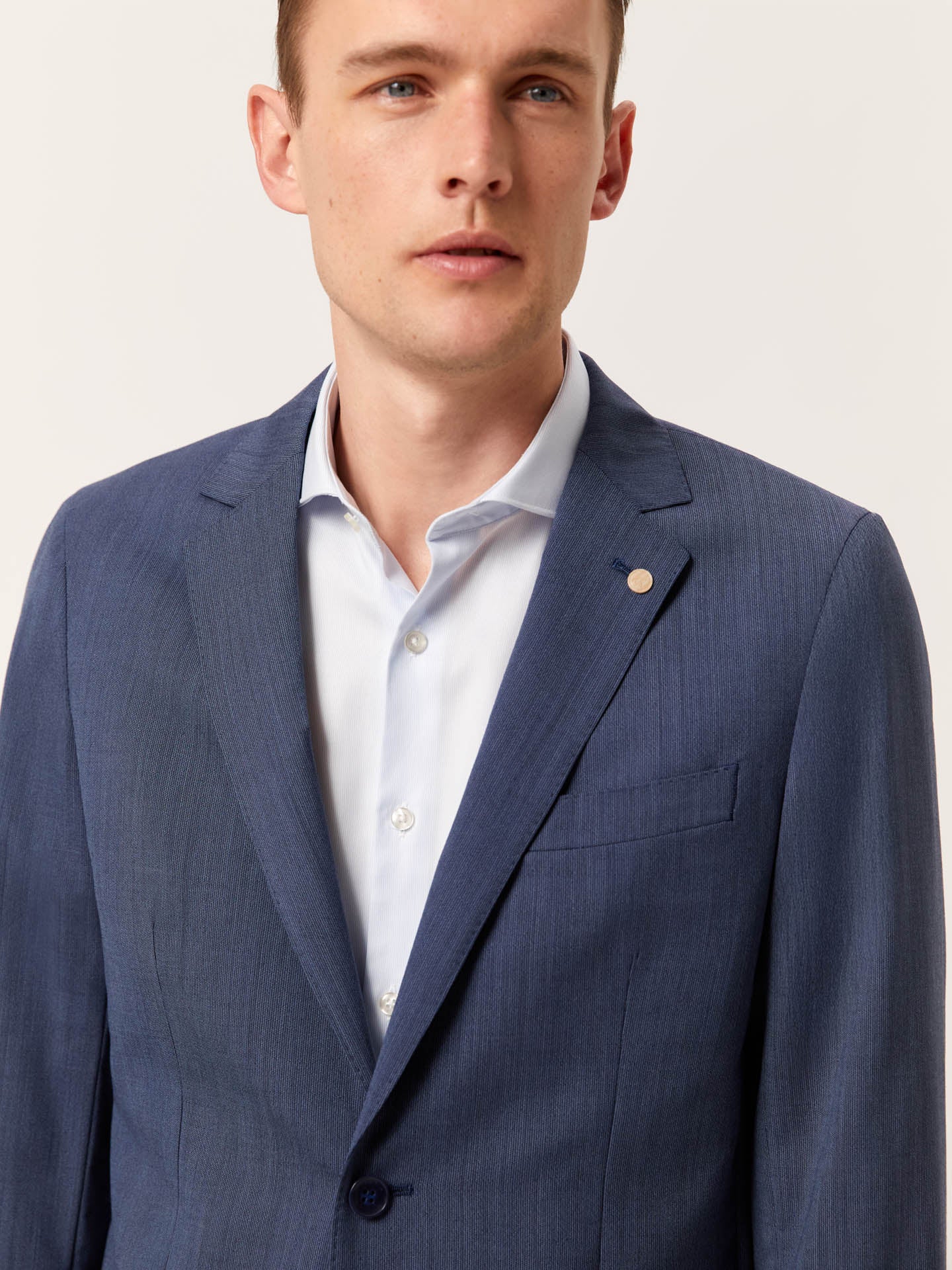 Slim Fit Nailhead Suit in Wool - Image 4