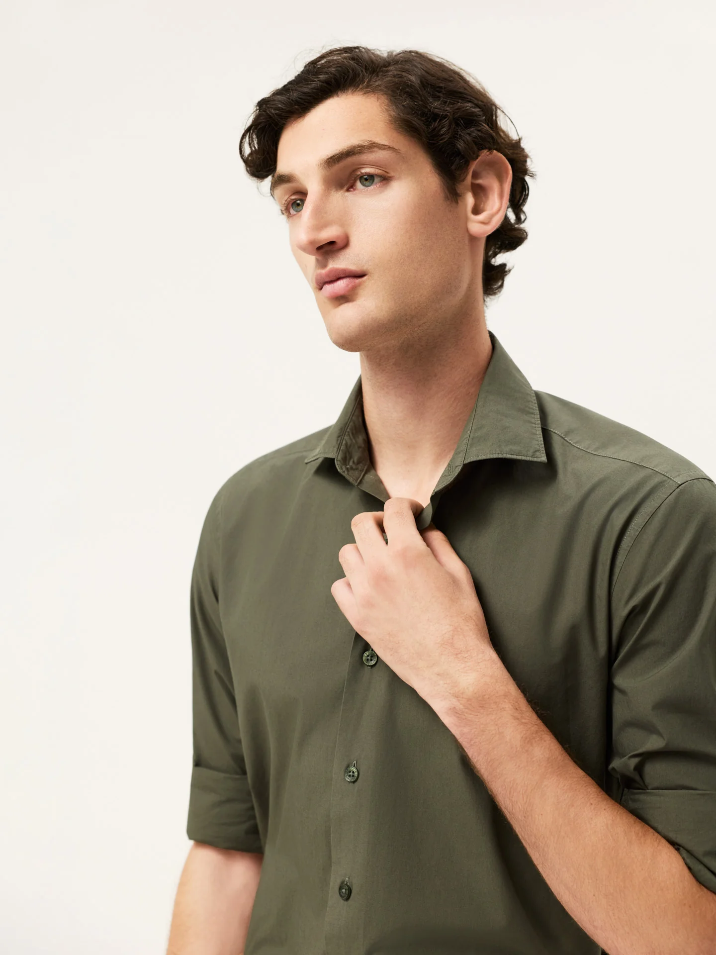 Slim Fit Overdye Poplin Shirt With Open Collar - Image 10