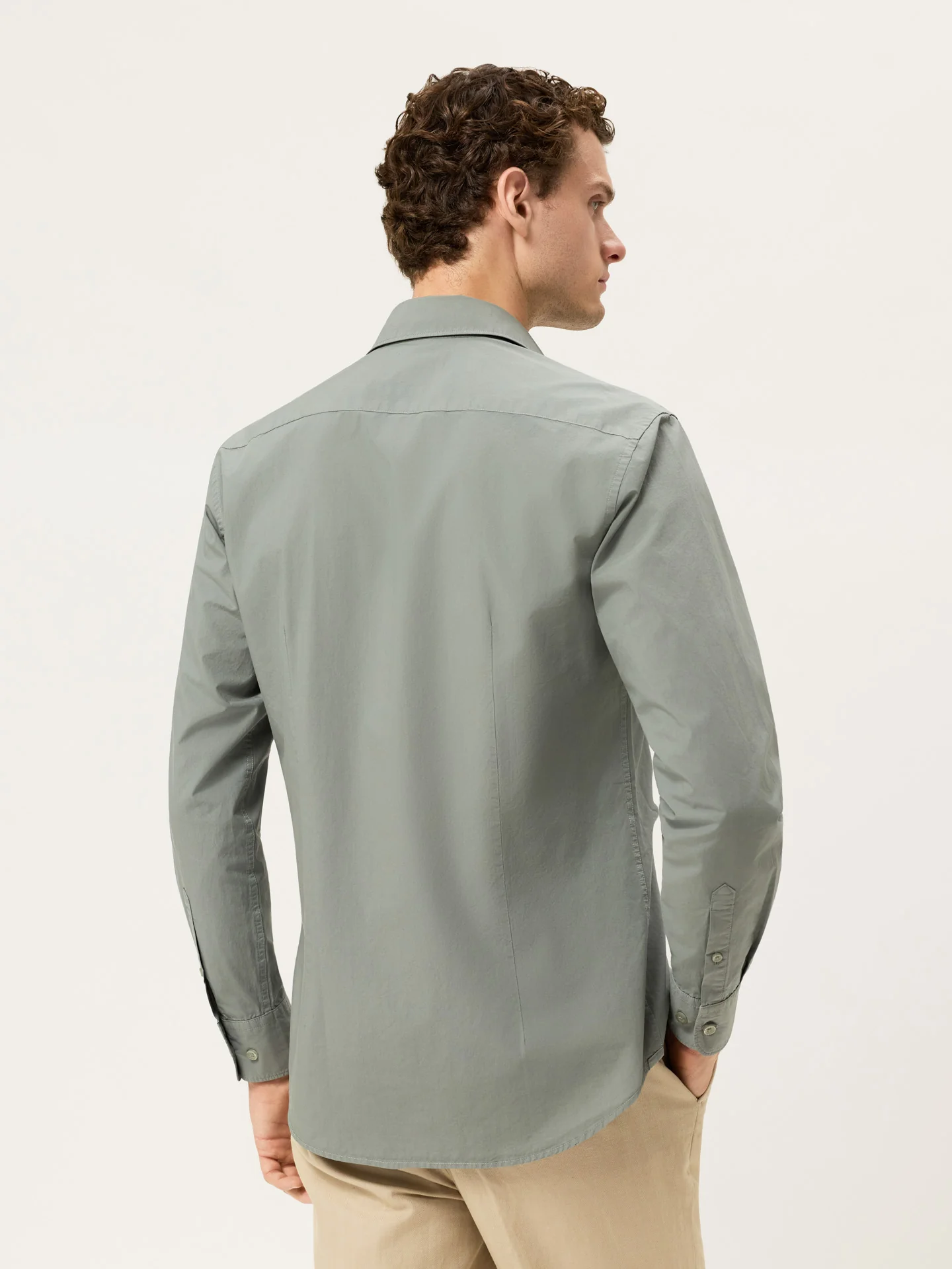 Slim Fit Overdye Poplin Shirt With Open Collar - Image 19
