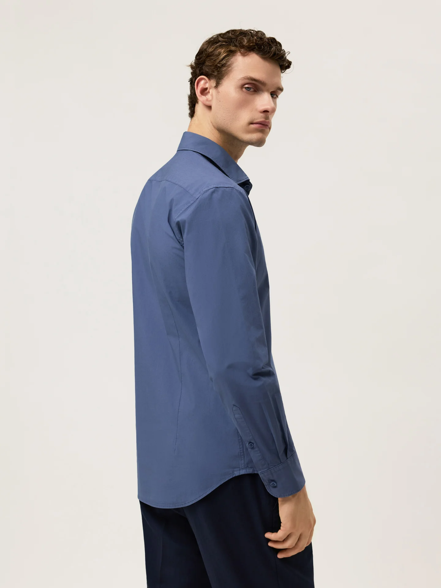 Slim Fit Overdye Poplin Shirt With Open Collar - Image 3