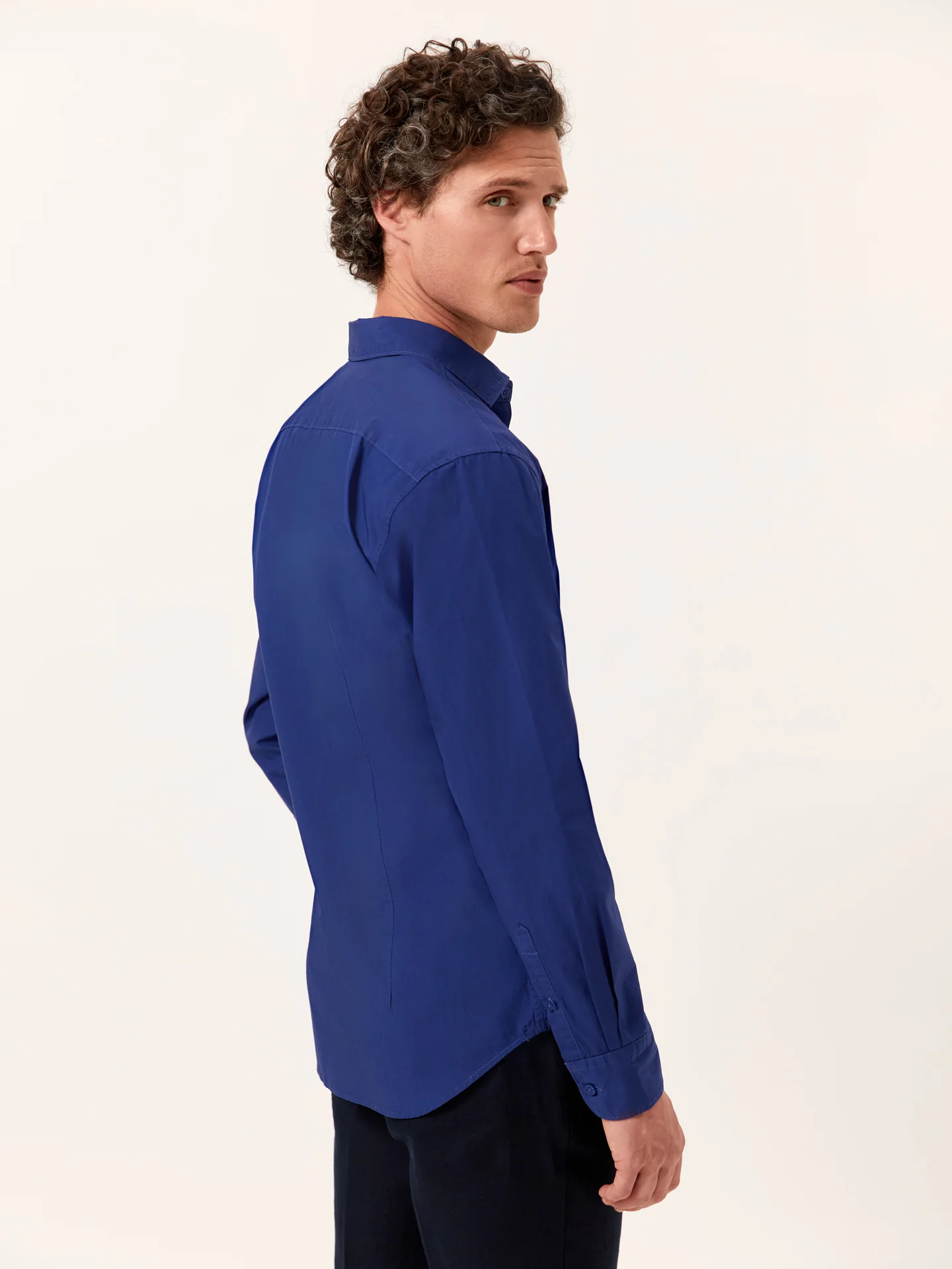 Slim Fit Overdye Poplin Shirt with Open Collar - Image 45
