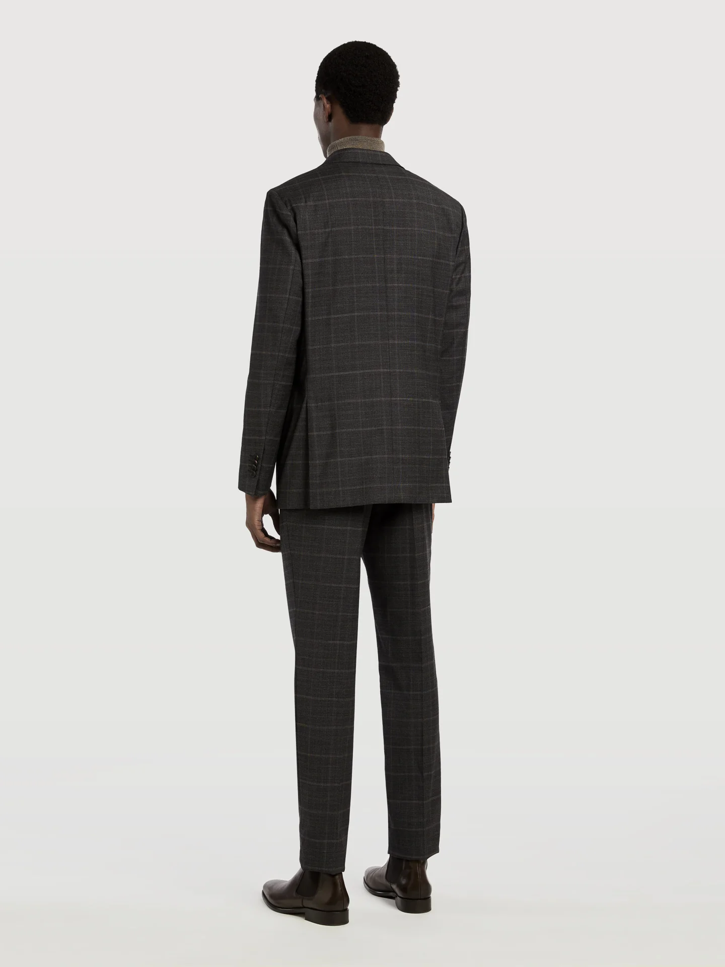 Slim fit performance suit - Image 3
