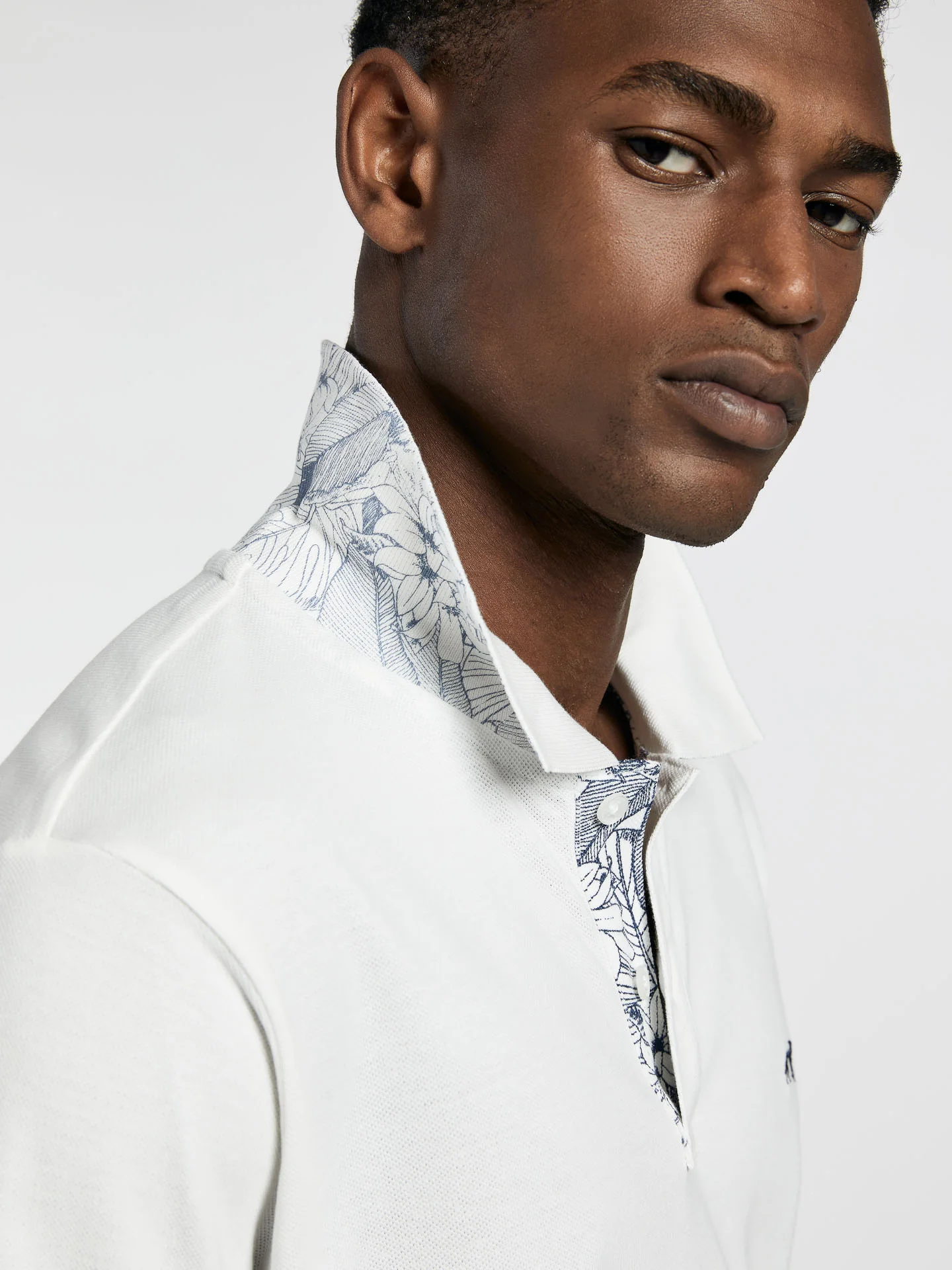 Slim fit piqué polo shirt with print - Image 7