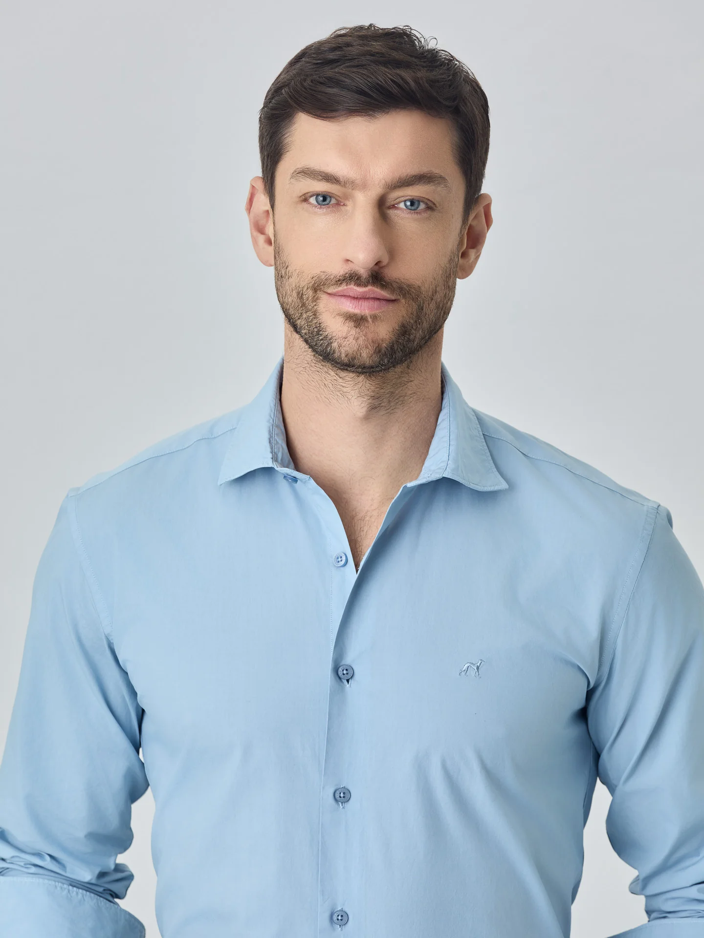 Slim fit poplin over dye shirt - Image 11