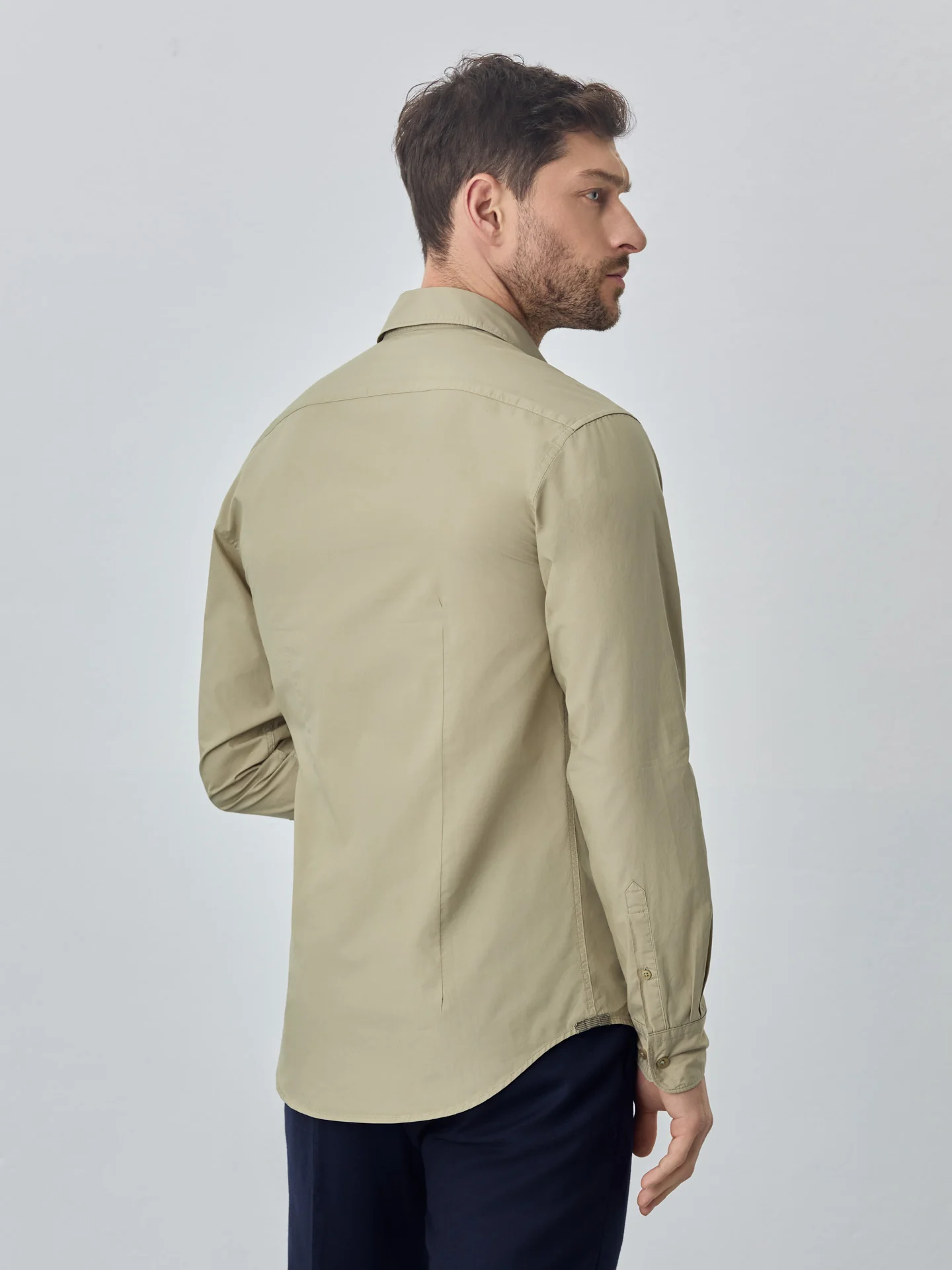 Slim fit poplin over dye shirt - Image 19