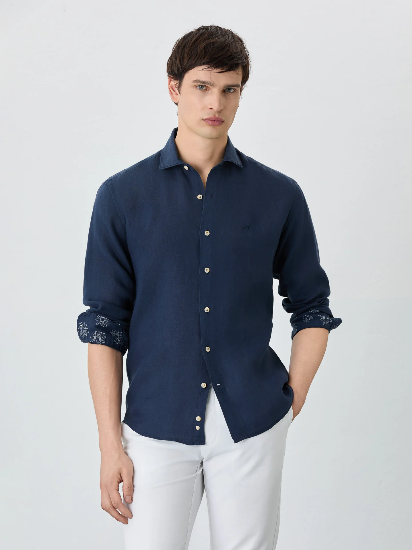 Slim Fit Shirt With Open Collar In Linen - Image 5