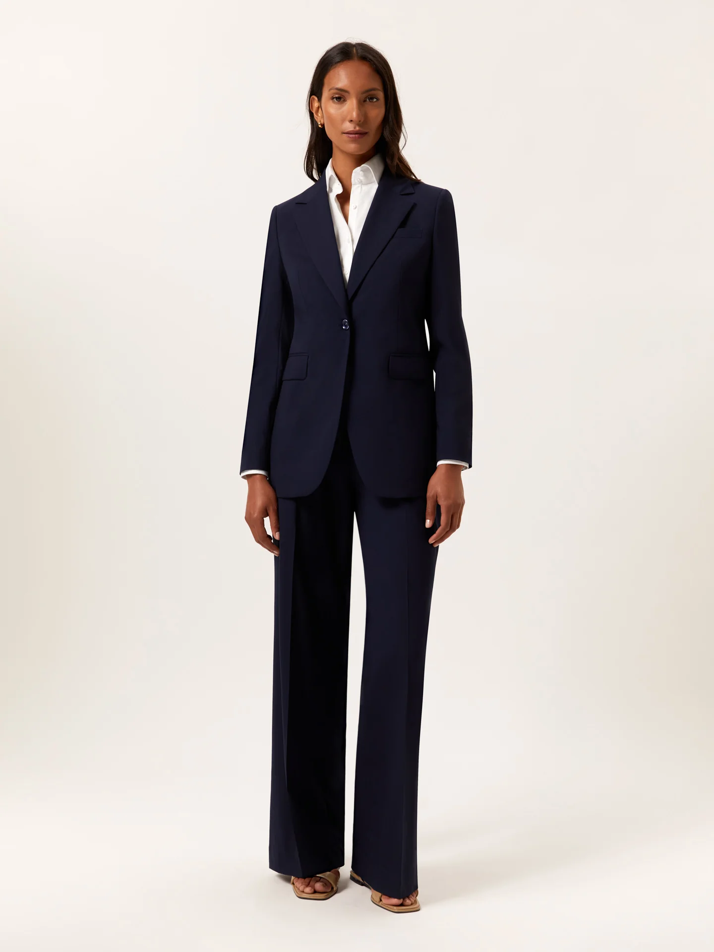 Slim Fit Suit in High-performance Wool