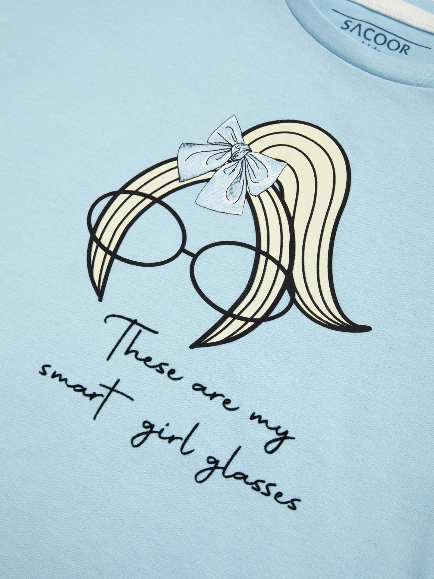 Smart Girl Glasses Print T-shirt - Image 3