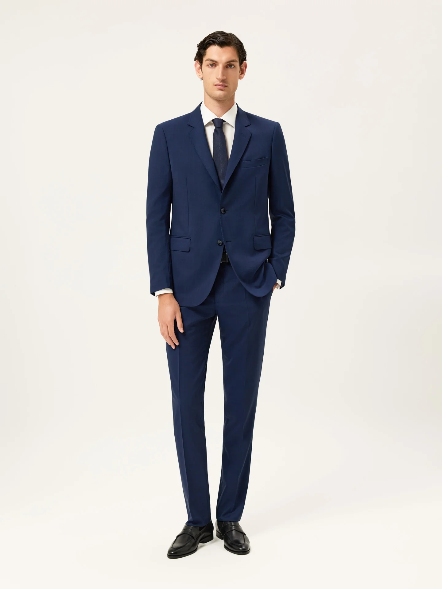 Travel Suit In Premium Italian Super 150’s Wool