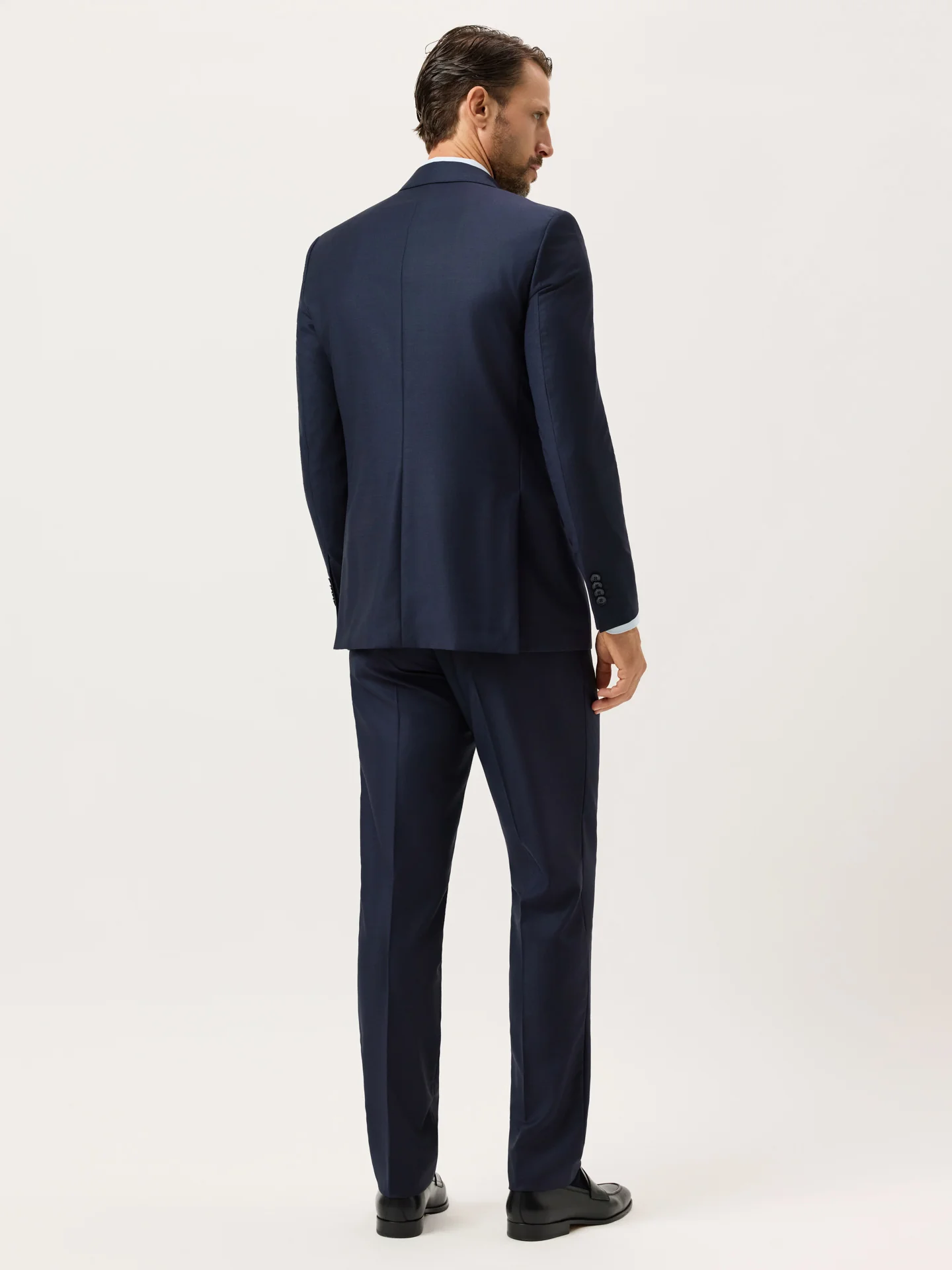 Travel Suit In Premium Italian Superfine Wool - Image 3