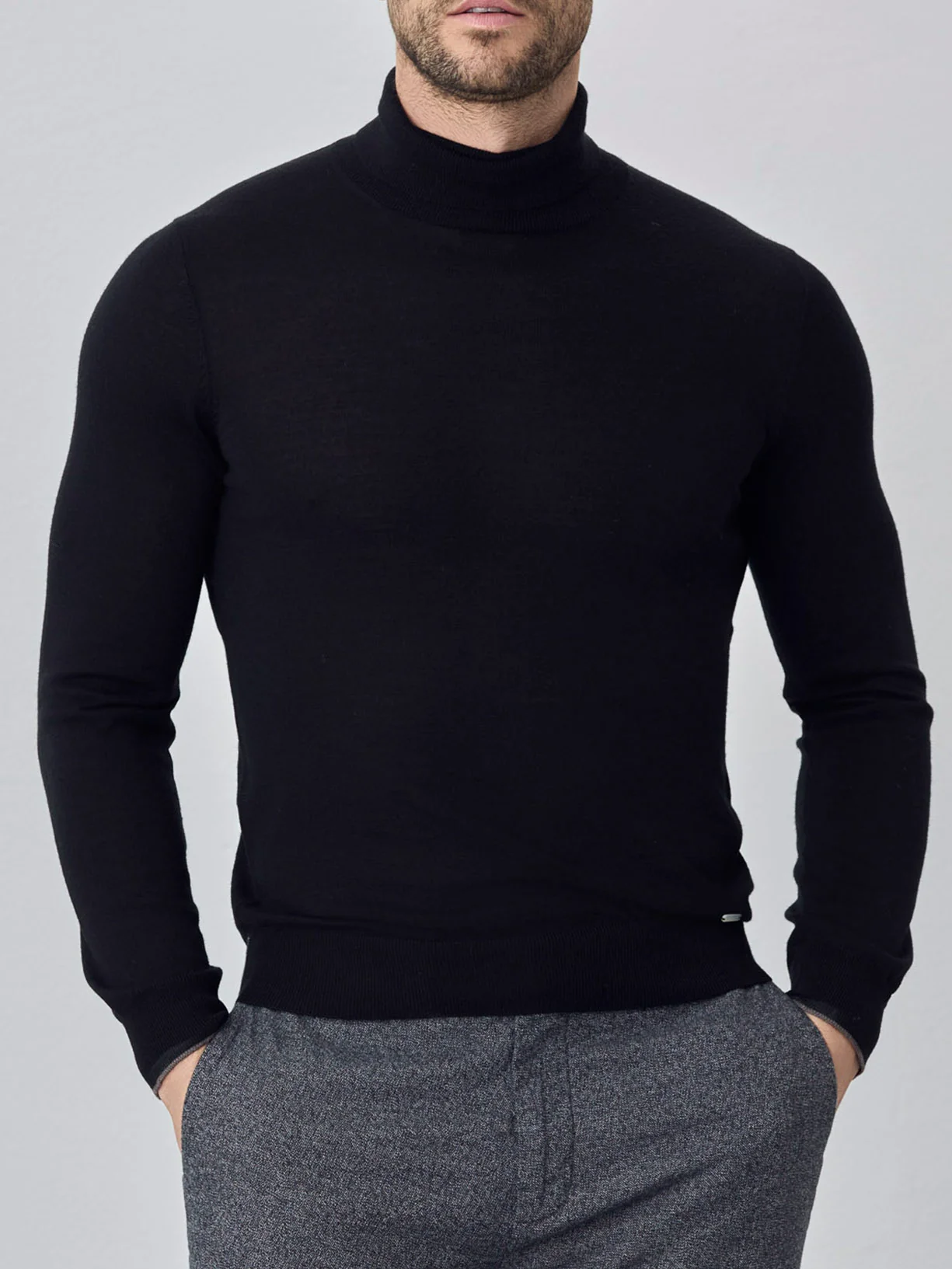 Turtleneck Sweater With Long Sleeves In Extra Fine Merino Wool