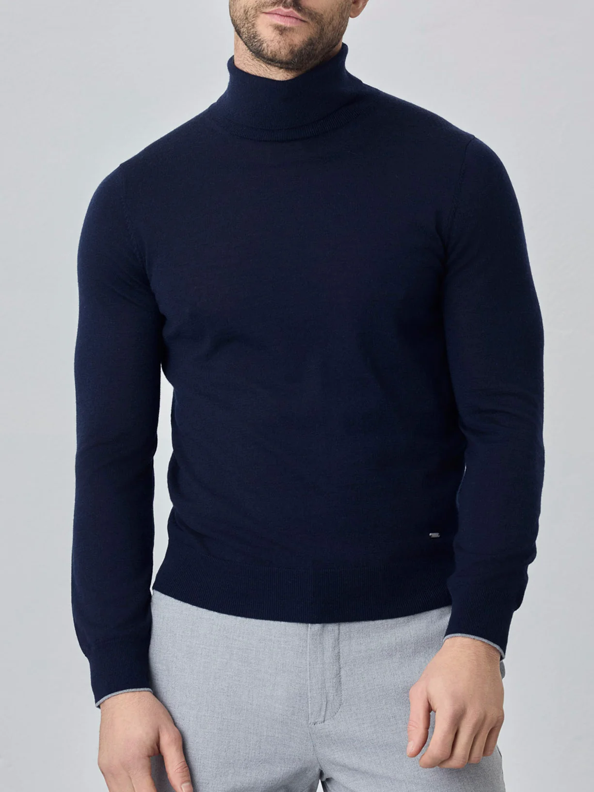 Turtleneck Sweater With Long Sleeves In Extra Fine Merino Wool - Image 4