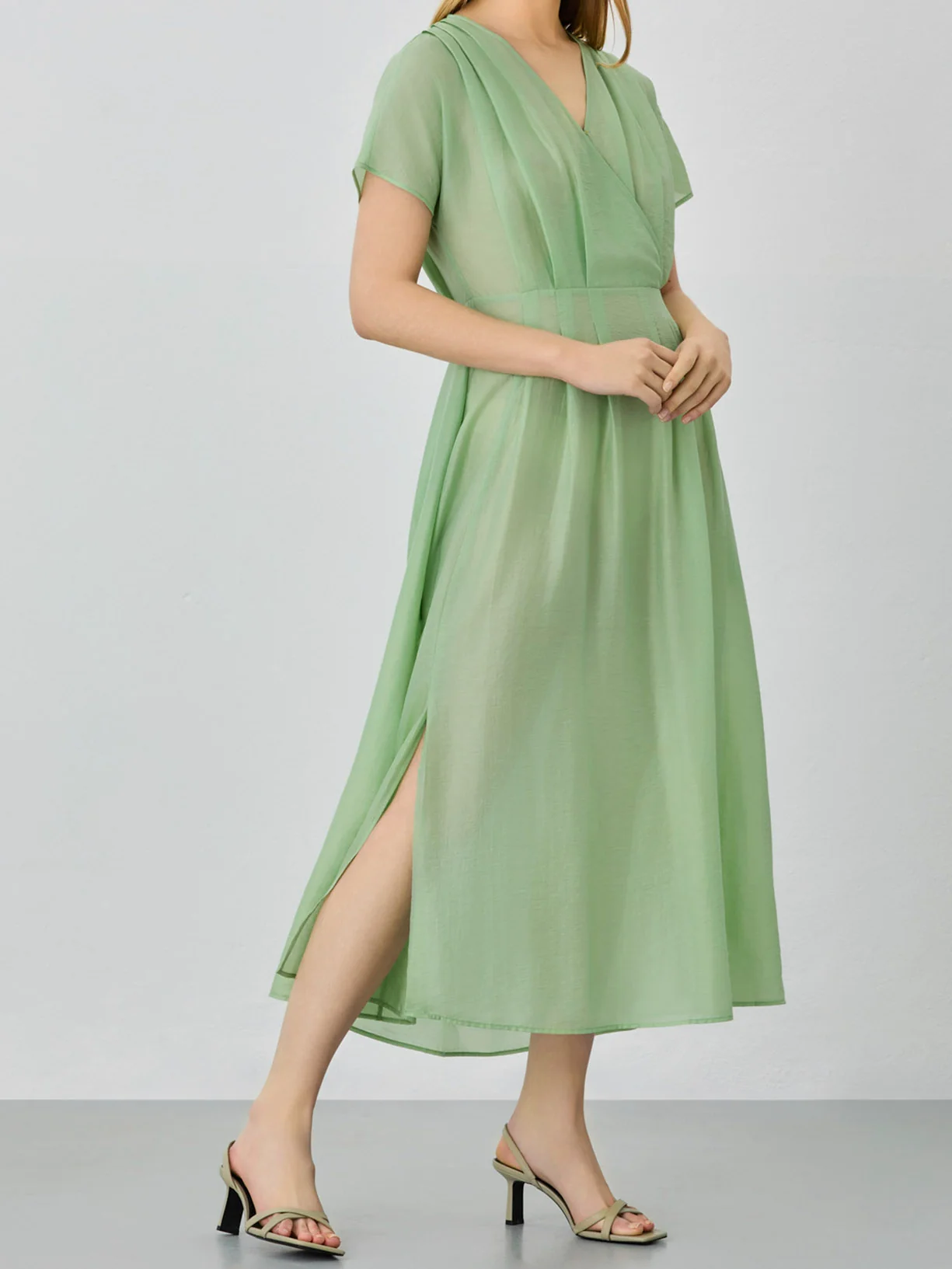 V-Neck Dress In Tencel Linen Blend With Pleats
