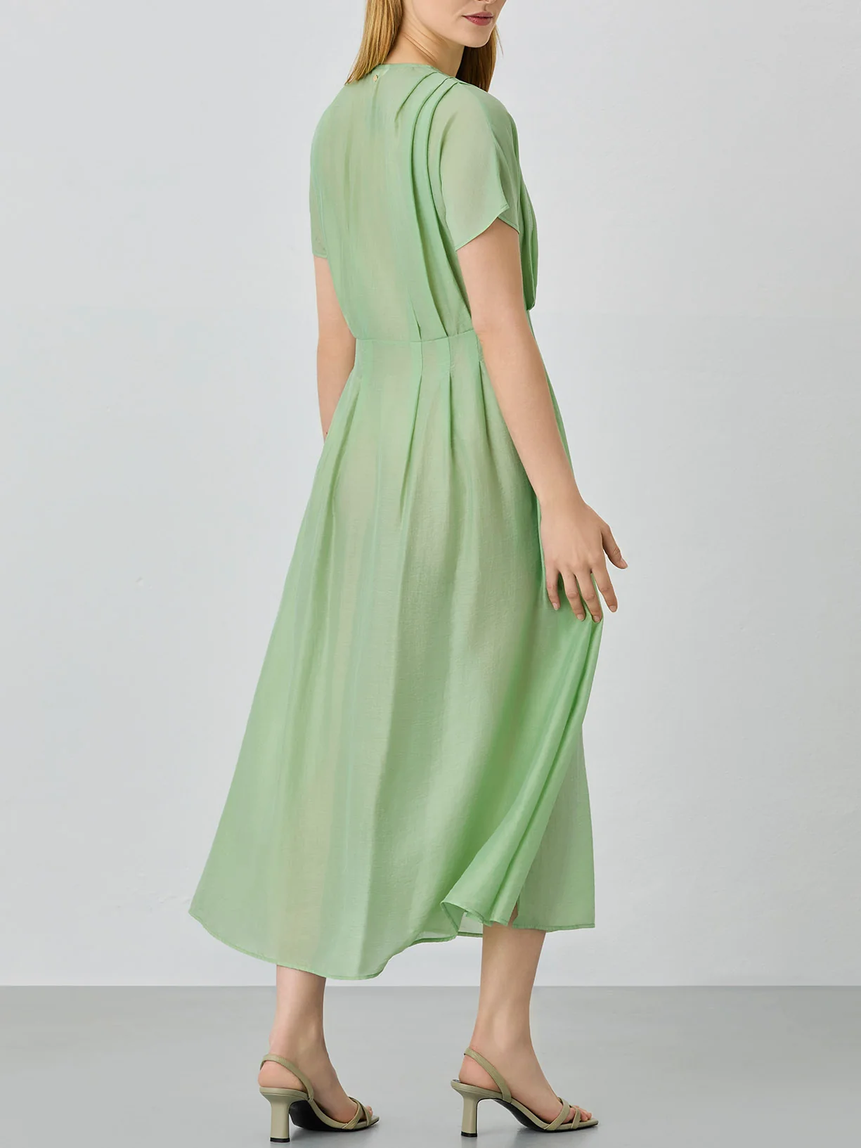 V-Neck Dress In Tencel Linen Blend With Pleats - Image 2