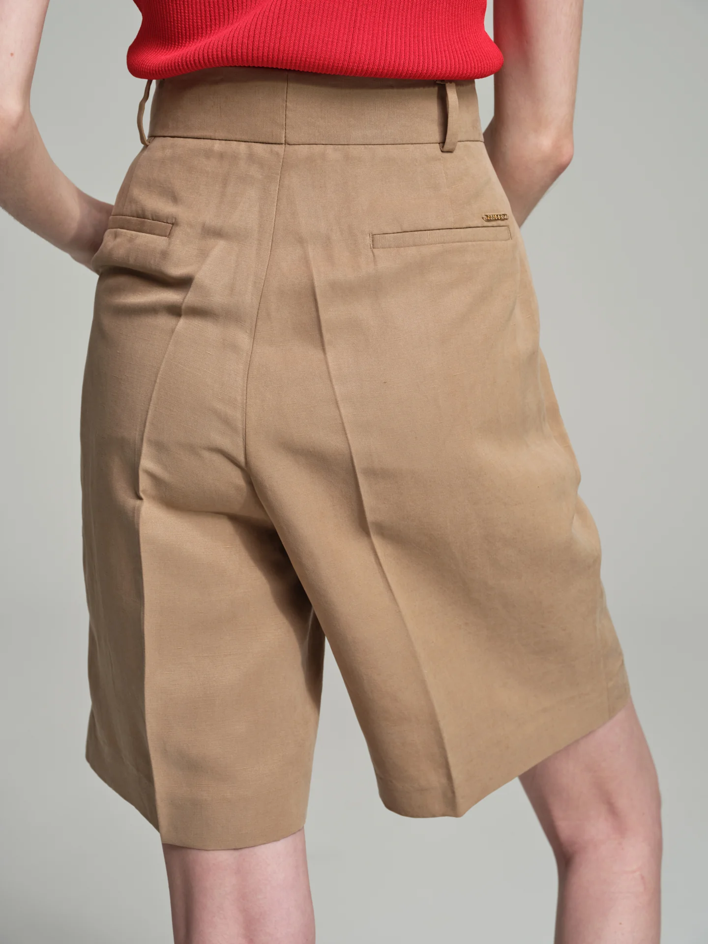 Wide leg shorts in luxury mixed silk fabric - Image 4