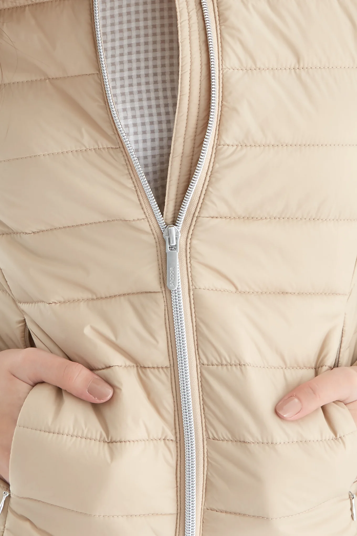 Women's Quilted Jacket - Image 10