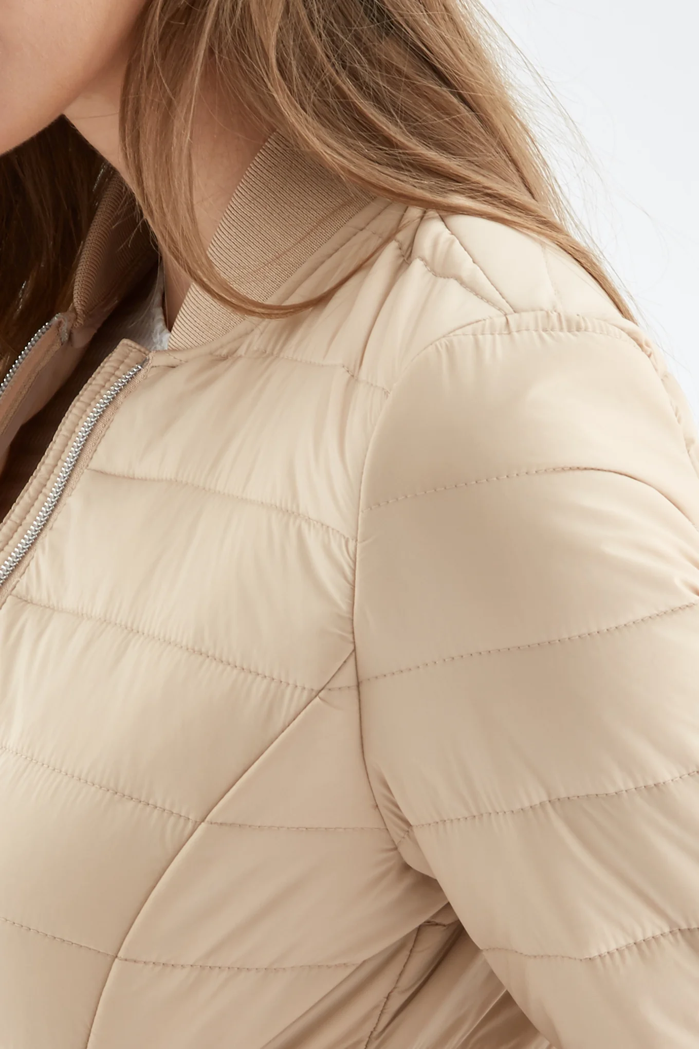 Women's Quilted Jacket - Image 9